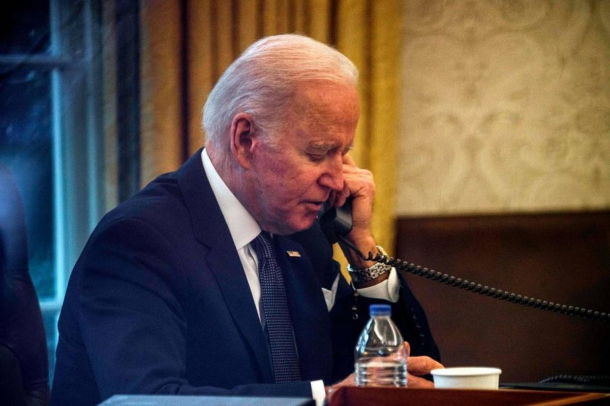 US Bans AI-Generated Voice Calls After Fake Biden Phone Incident