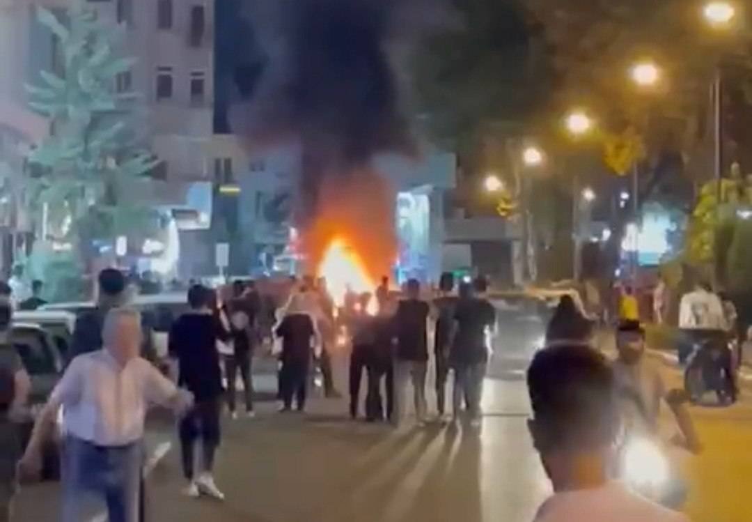 שוטר איראני נידון למוות על רצח אדם במהלך הפגנות 2022