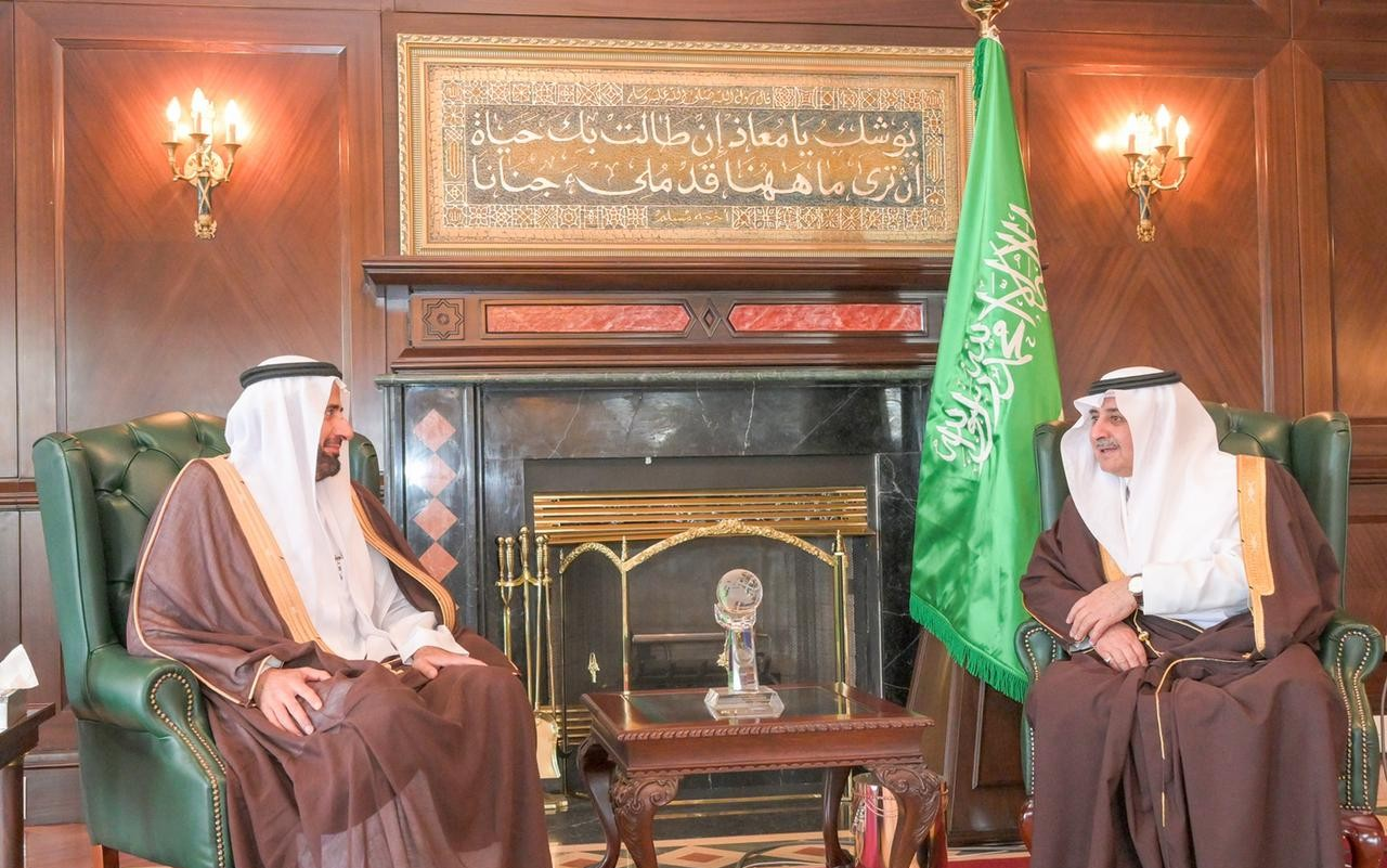 Prince of Tabuk Receives Minister of Hajj and Umrah